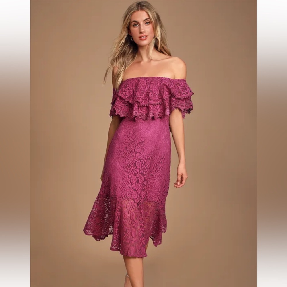 Lulu’s Jaclyn Magenta Lace off the shoulder midi crocheted dress lined size M